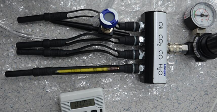 德?tīng)柛袼畽z測(cè)管